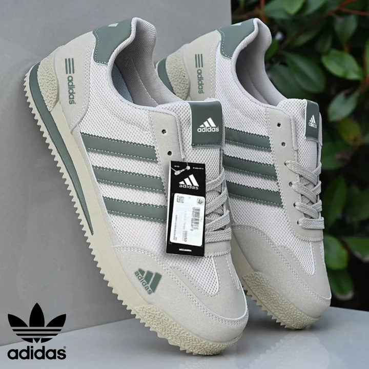 AD® Classic Motion Sneakers