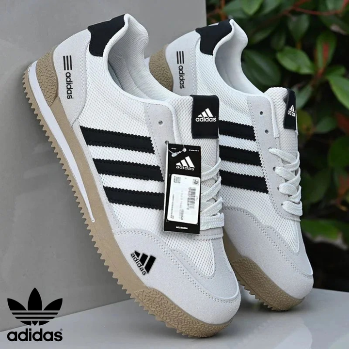 AD® Classic Motion Sneakers